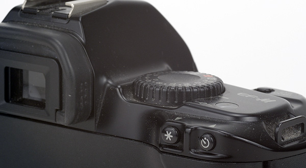 Canon EF-M Body Detail View showing shutter release timer and memory functions