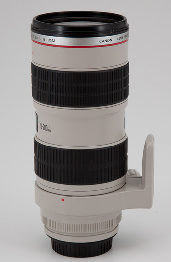 Canon EF 70-200mm F2.8L IS USM showing parts of the model name inscriptions