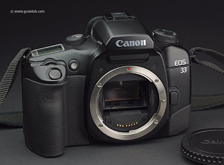 Front view of the Canon EOS 33