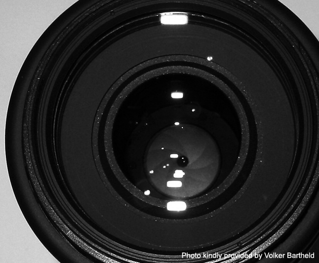 Tamron AF 70-300mm F4-5.6 172D for Canon EF Front Lens View showing aperture blades closed